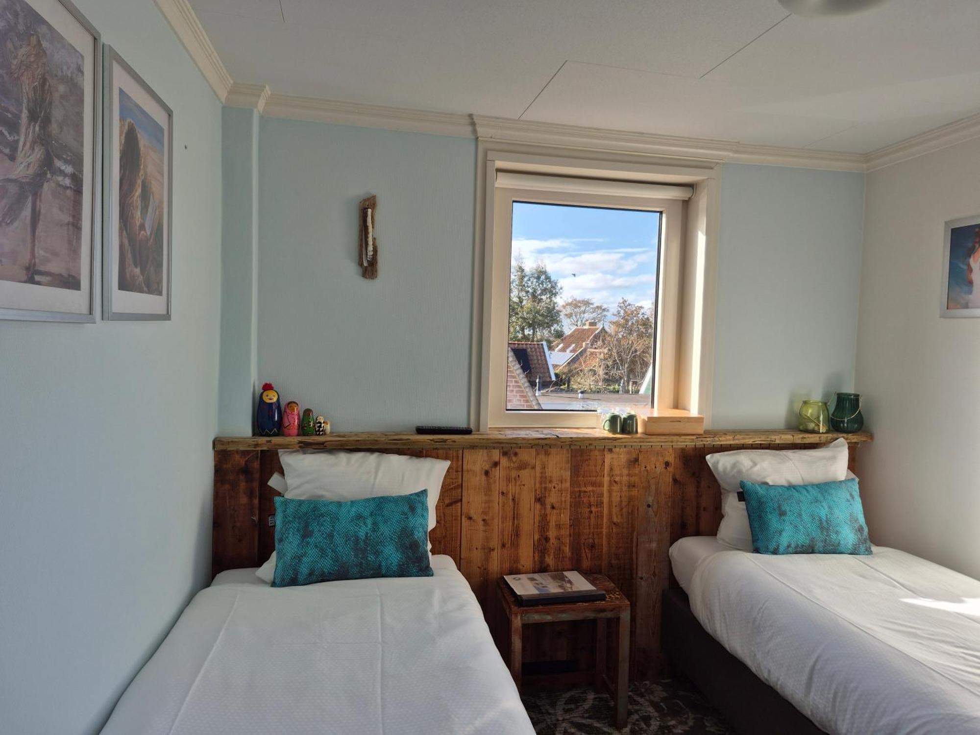 B&B De Wadvaarder Midsland Exteriör bild
