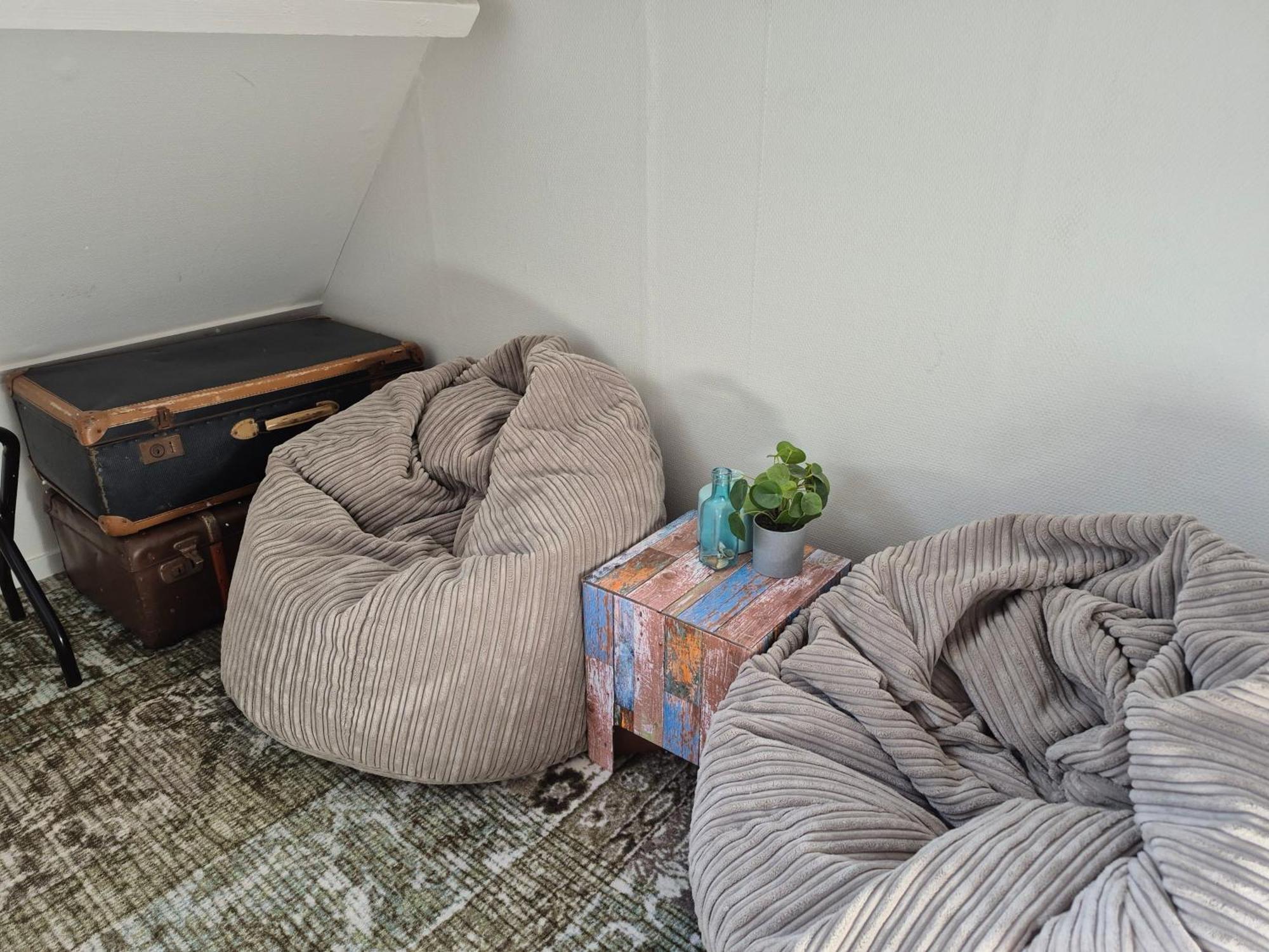 B&B De Wadvaarder Midsland Exteriör bild