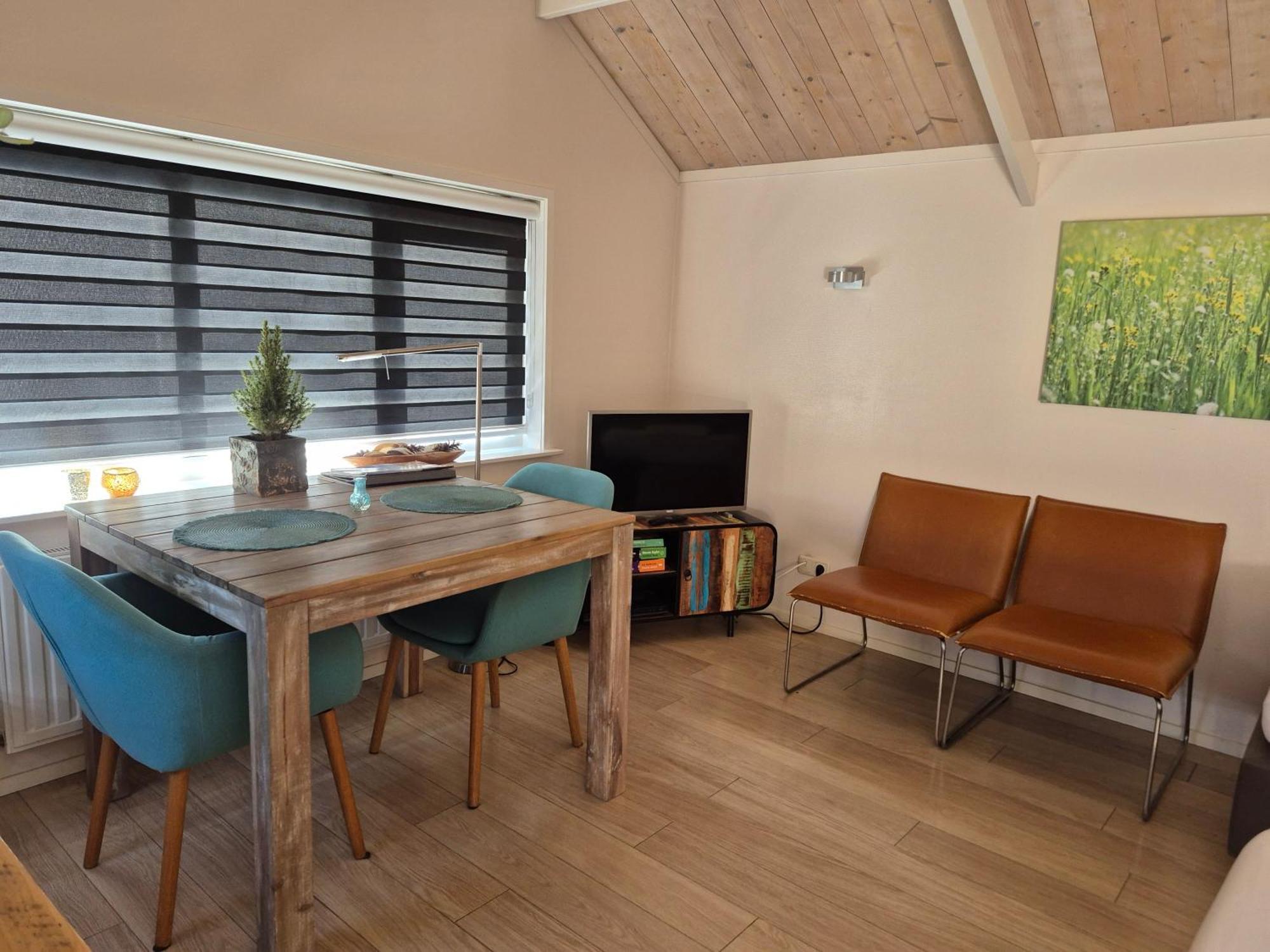 B&B De Wadvaarder Midsland Exteriör bild