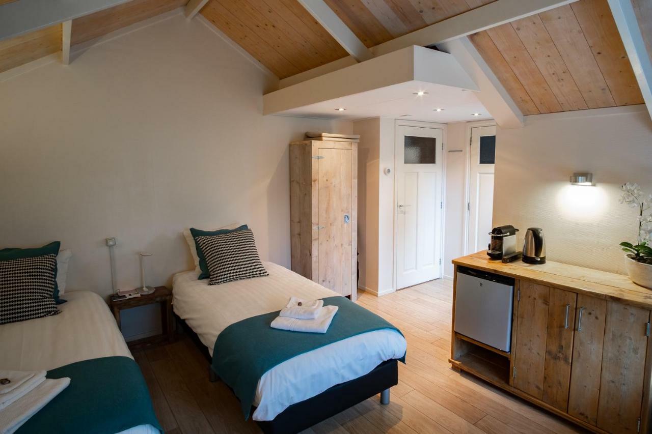 B&B De Wadvaarder Midsland Exteriör bild