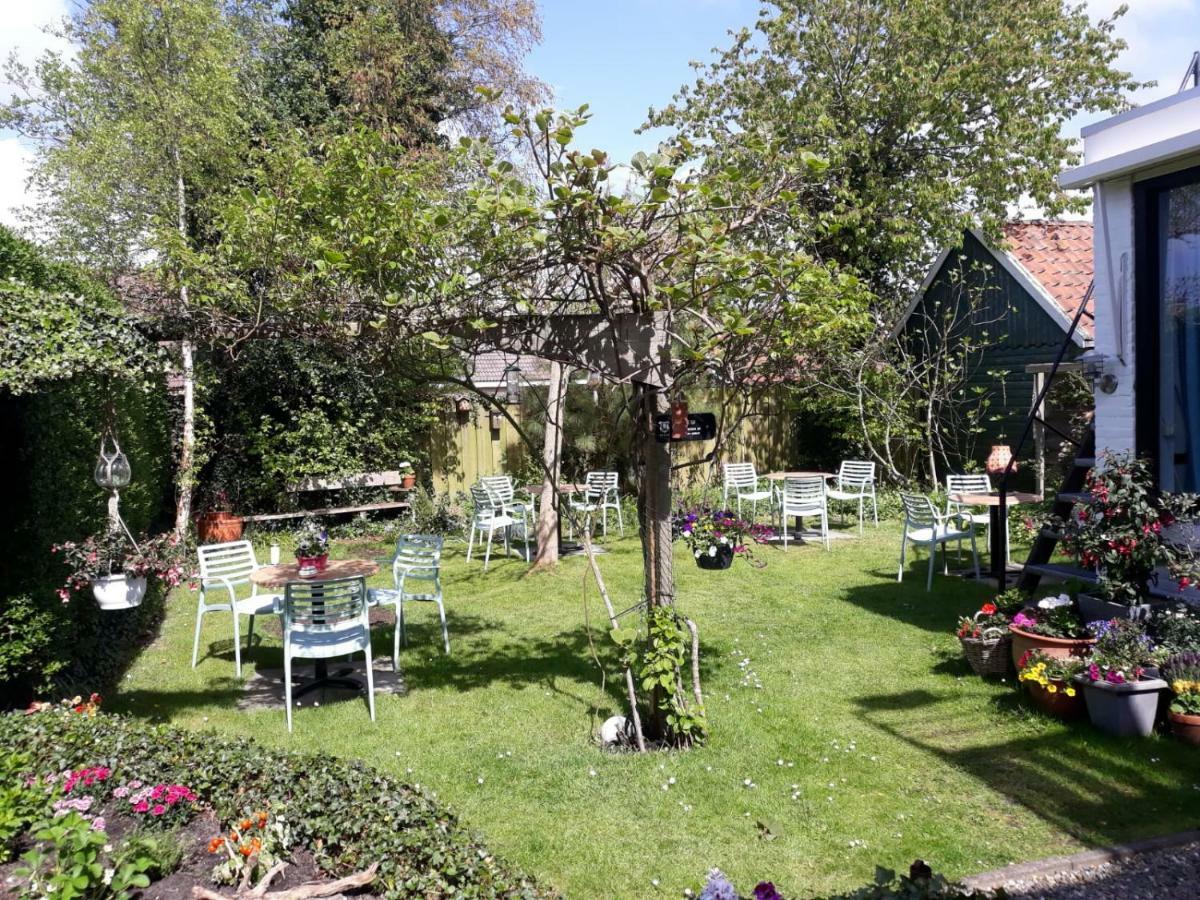 B&B De Wadvaarder Midsland Exteriör bild